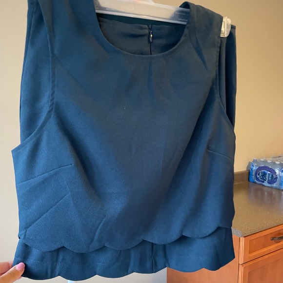 Cute Scalloped Set (2-piece) - Picture 2 of 2